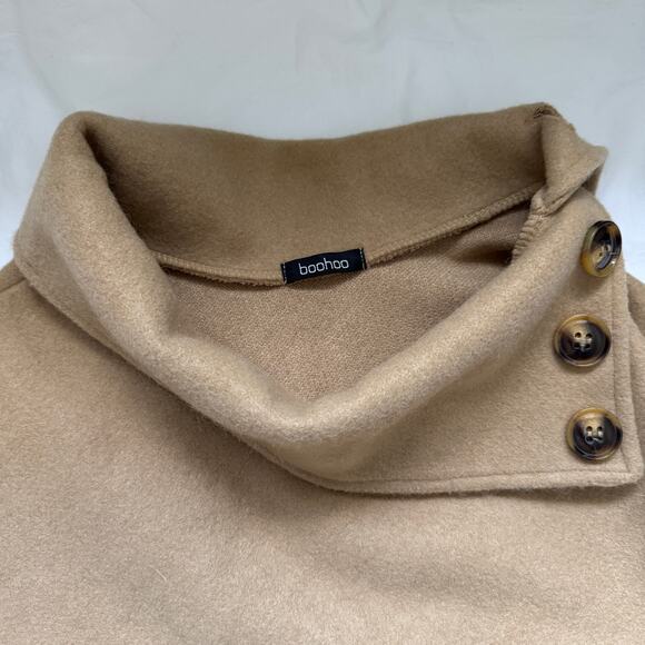 Boohoo Camel Funnel Neck Poncho w/ buttons, OS, EUC, Made in Italy - Picture 1 of 4